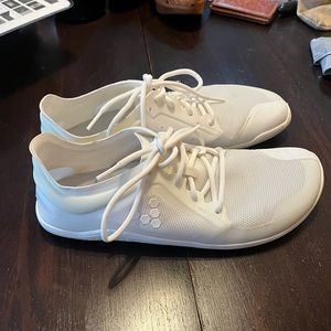 Vivo Primus III barefoot shoes, women’s size 41